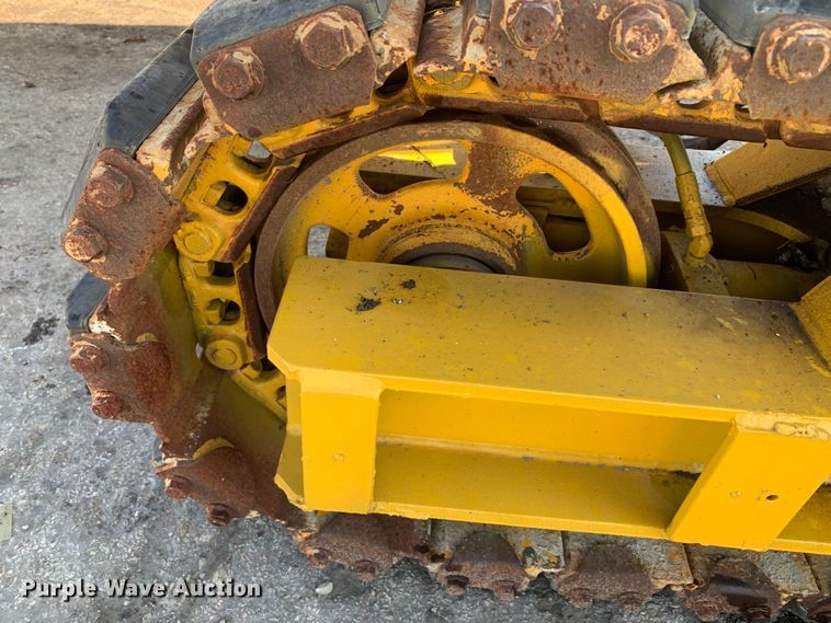 image for item DM7854 1999 Gomaco GT-6300 Commander III slip form paver