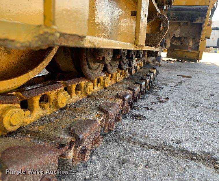 image for item DM7854 1999 Gomaco GT-6300 Commander III slip form paver