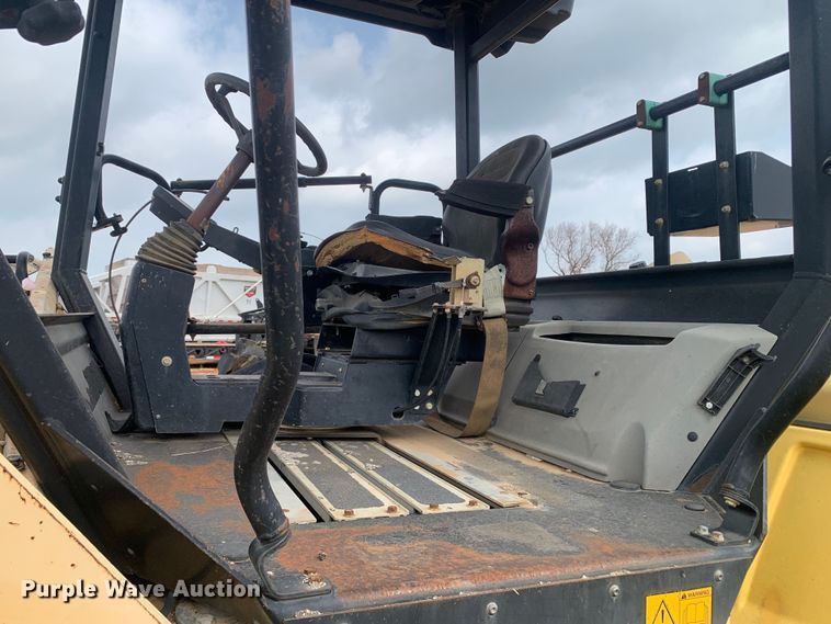 image for item DM7872 Dynapac CC624HF double drum vibratory roller