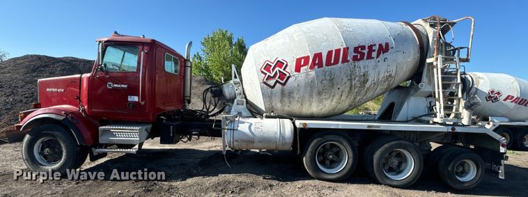 image for item DN3240 2000 Western Star 4800 ready mix truck