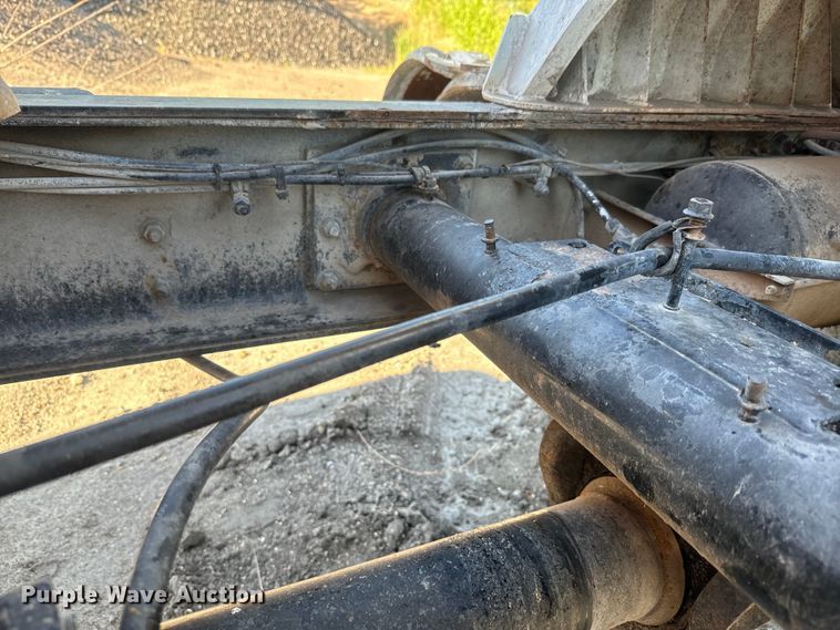 image for item DN3240 2000 Western Star 4800 ready mix truck