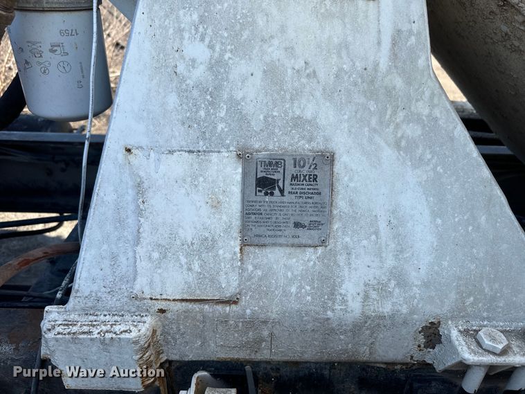 image for item DN3240 2000 Western Star 4800 ready mix truck