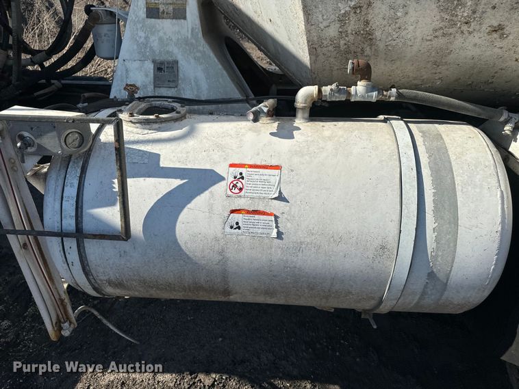 image for item DN3240 2000 Western Star 4800 ready mix truck