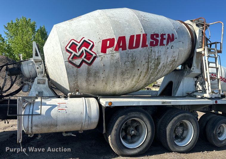 image for item DN3240 2000 Western Star 4800 ready mix truck