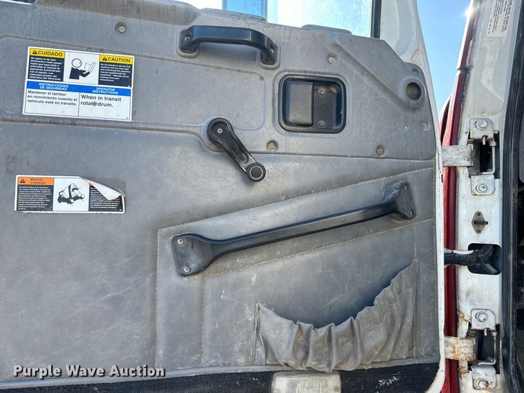 image for item DN3240 2000 Western Star 4800 ready mix truck