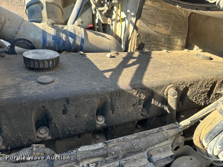 image for item DN3240 2000 Western Star 4800 ready mix truck
