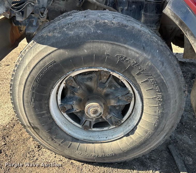 image for item DN3240 2000 Western Star 4800 ready mix truck