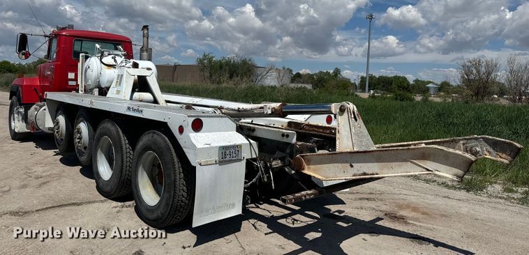 image for item DN3241 1995 Mack RD690S ready mix truck cab and chassis