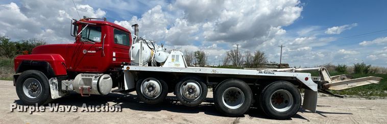 image for item DN3241 1995 Mack RD690S ready mix truck cab and chassis