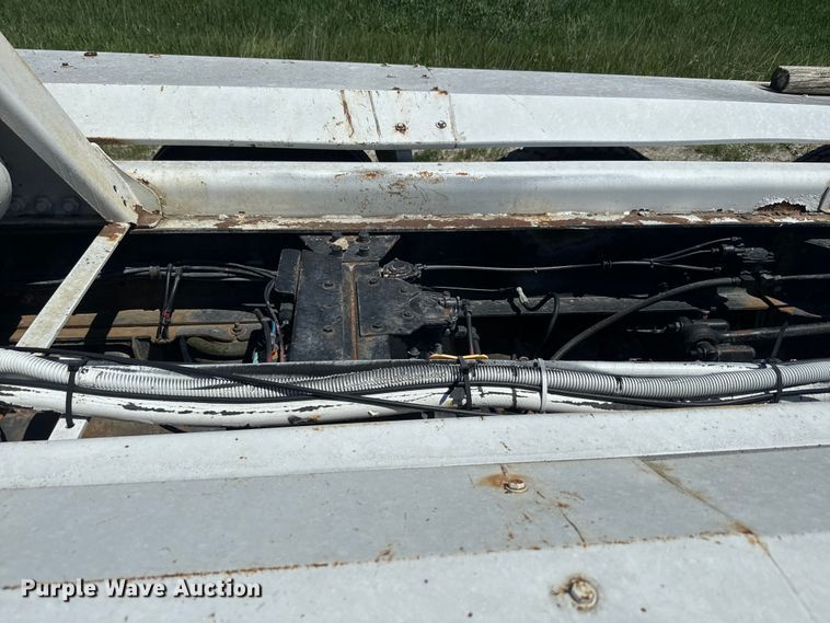 image for item DN3241 1995 Mack RD690S ready mix truck cab and chassis