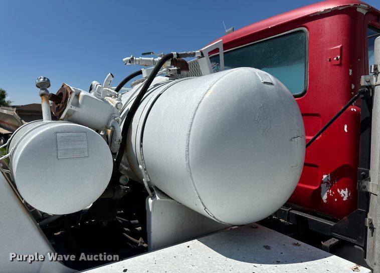 image for item DN3241 1995 Mack RD690S ready mix truck cab and chassis