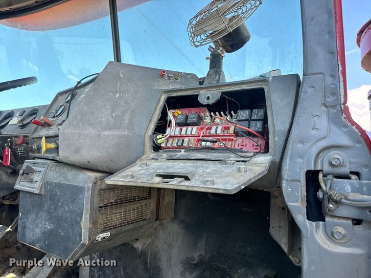 image for item DN3241 1995 Mack RD690S ready mix truck cab and chassis