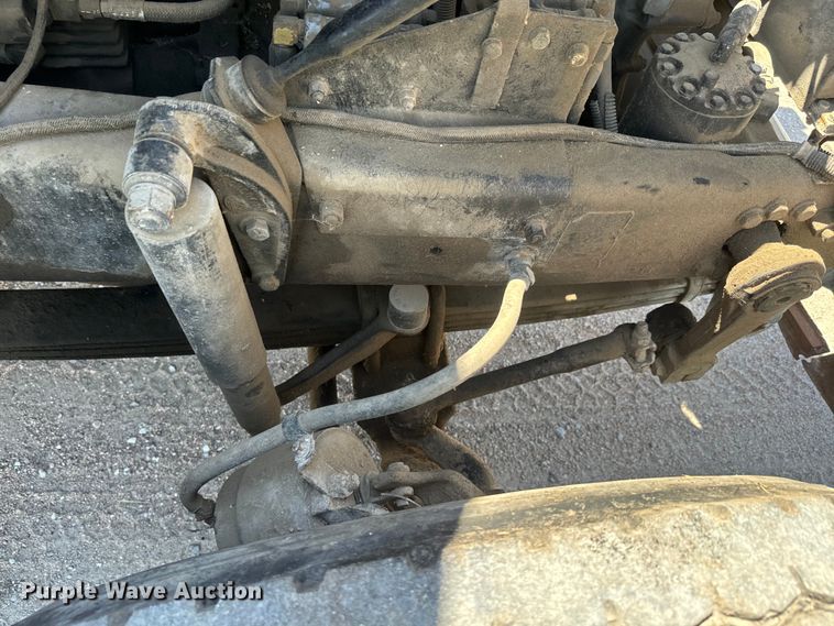 image for item DN3241 1995 Mack RD690S ready mix truck cab and chassis