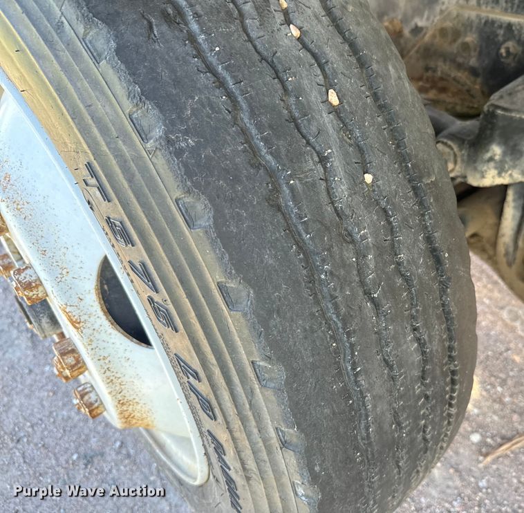 image for item DN3241 1995 Mack RD690S ready mix truck cab and chassis