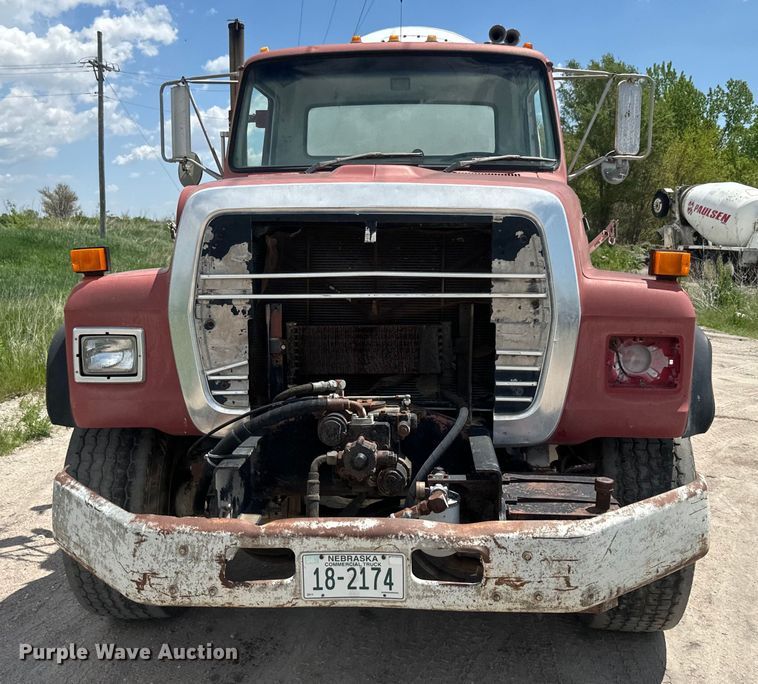 image for item DN3242 1989 Ford LT9000 ready mix truck