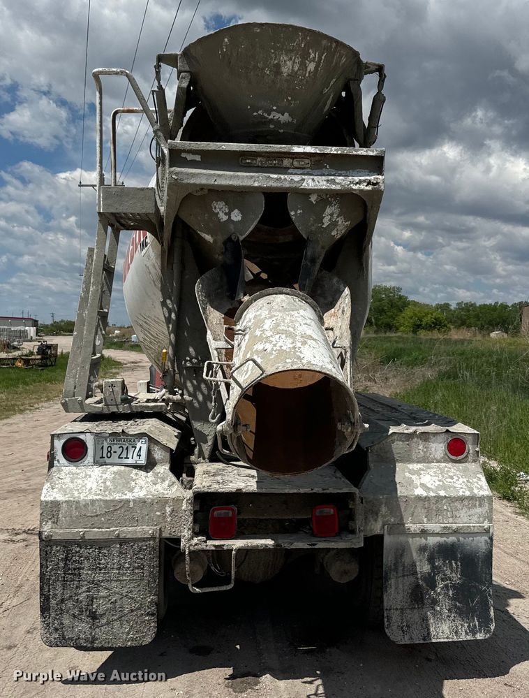 image for item DN3242 1989 Ford LT9000 ready mix truck