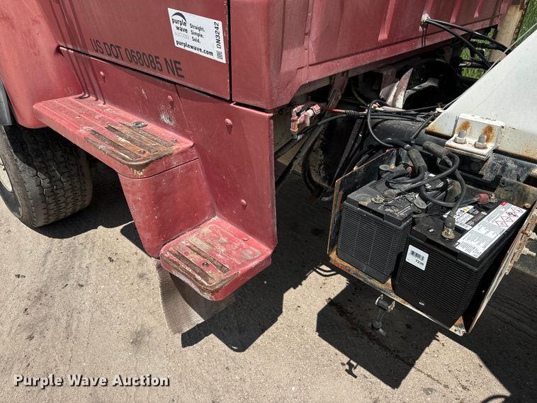 image for item DN3242 1989 Ford LT9000 ready mix truck