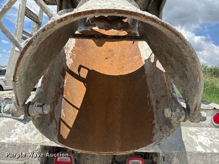 image for item DN3242 1989 Ford LT9000 ready mix truck