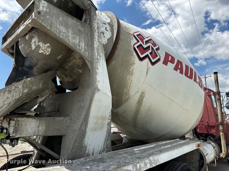 image for item DN3242 1989 Ford LT9000 ready mix truck