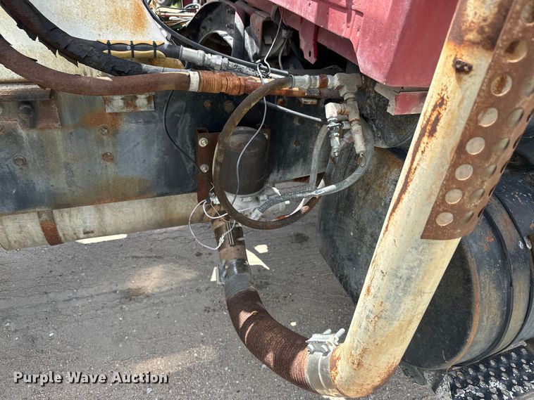 image for item DN3242 1989 Ford LT9000 ready mix truck