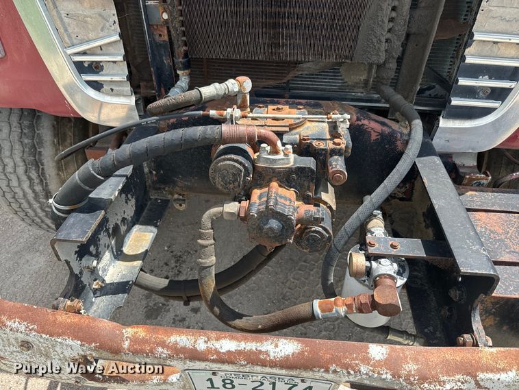 image for item DN3242 1989 Ford LT9000 ready mix truck