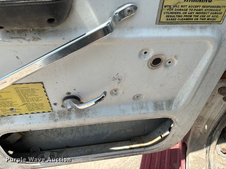 image for item DN3242 1989 Ford LT9000 ready mix truck