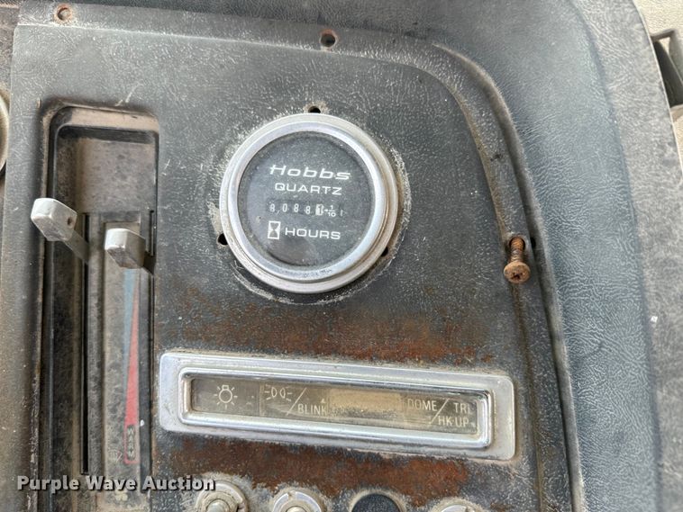 image for item DN3242 1989 Ford LT9000 ready mix truck