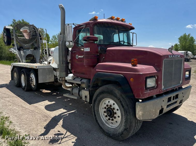 image for item DN3243 1998 Mack ready mix truck cab and chassis