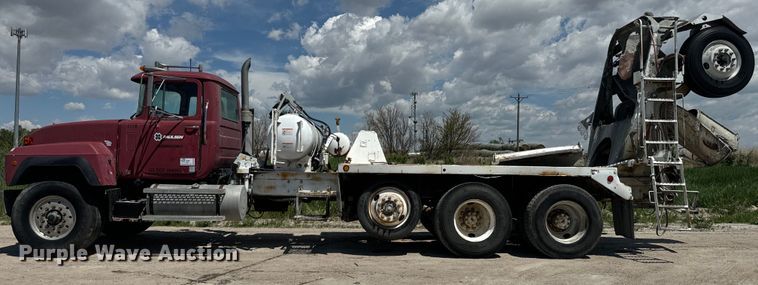 image for item DN3243 1998 Mack ready mix truck cab and chassis