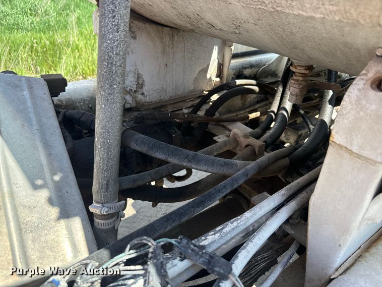 image for item DN3243 1998 Mack ready mix truck cab and chassis