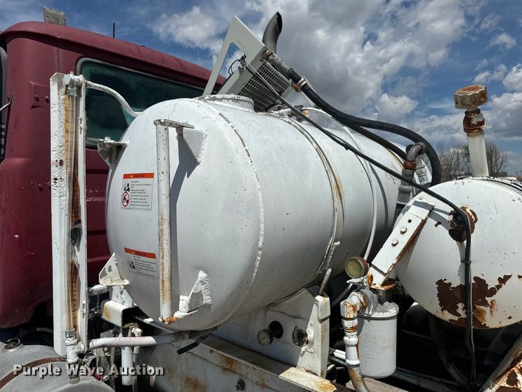 image for item DN3243 1998 Mack ready mix truck cab and chassis