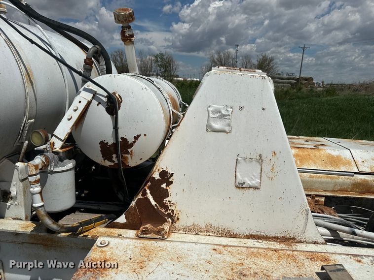 image for item DN3243 1998 Mack ready mix truck cab and chassis