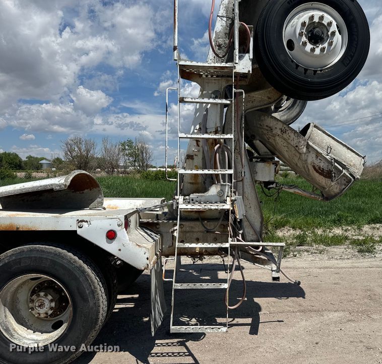 image for item DN3243 1998 Mack ready mix truck cab and chassis