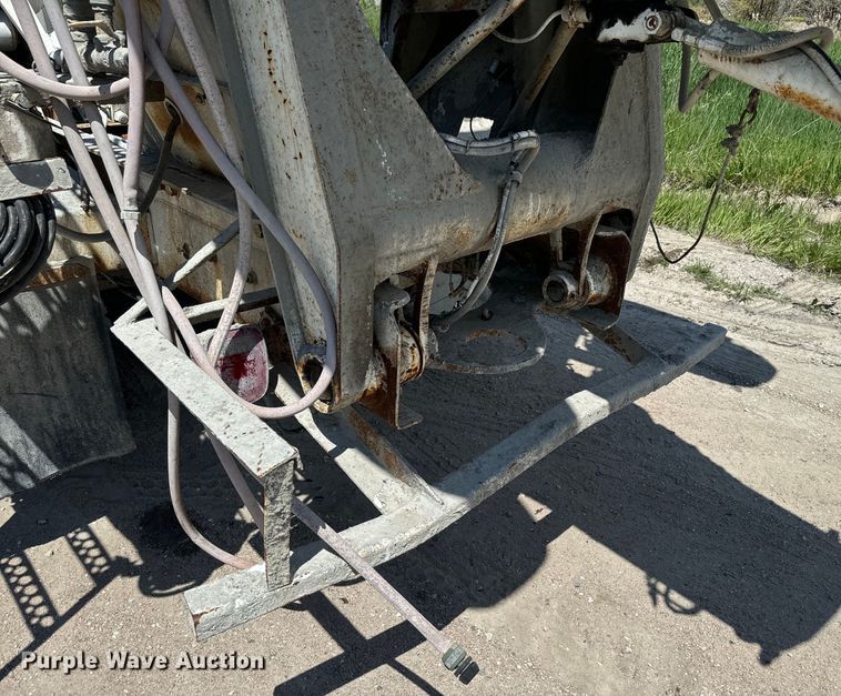 image for item DN3243 1998 Mack ready mix truck cab and chassis