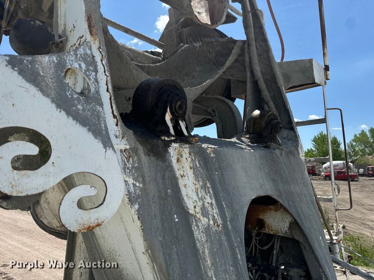 image for item DN3243 1998 Mack ready mix truck cab and chassis