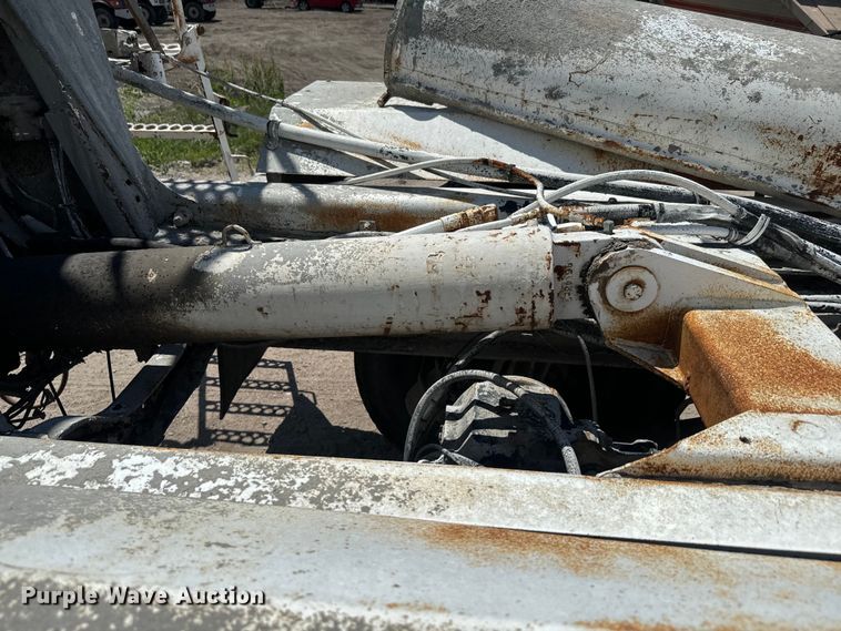 image for item DN3243 1998 Mack ready mix truck cab and chassis