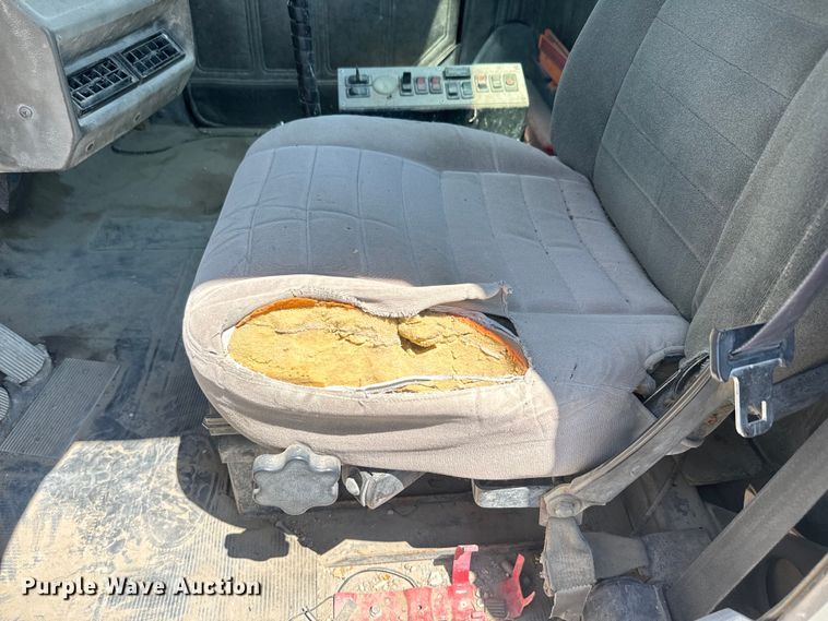 image for item DN3243 1998 Mack ready mix truck cab and chassis