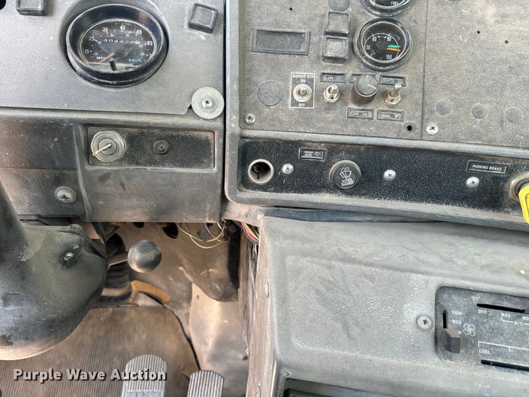 image for item DN3243 1998 Mack ready mix truck cab and chassis