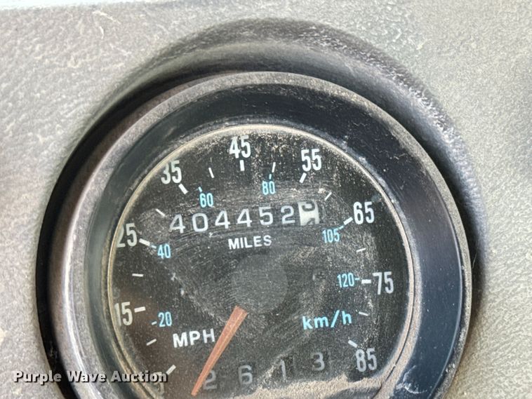 image for item DN3243 1998 Mack ready mix truck cab and chassis