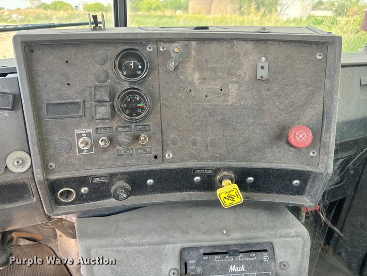 image for item DN3243 1998 Mack ready mix truck cab and chassis