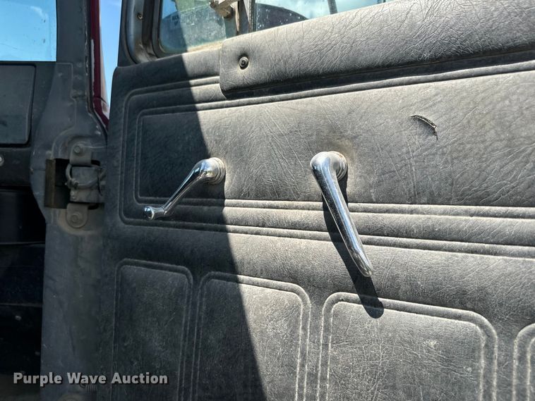 image for item DN3243 1998 Mack ready mix truck cab and chassis