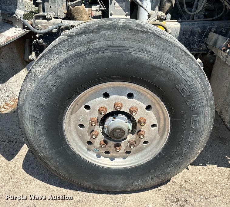 image for item DN3243 1998 Mack ready mix truck cab and chassis