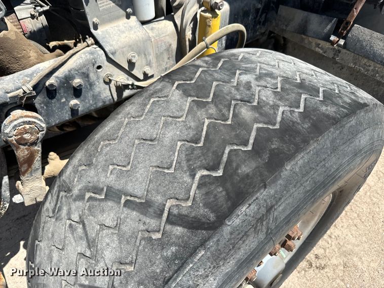 image for item DN3243 1998 Mack ready mix truck cab and chassis