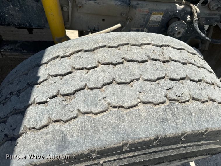 image for item DN3243 1998 Mack ready mix truck cab and chassis