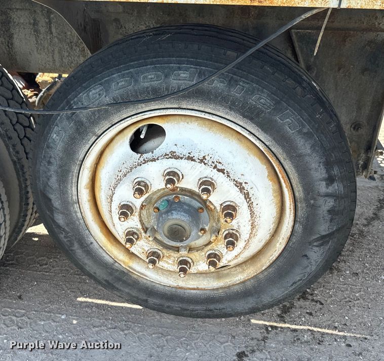 image for item DN3243 1998 Mack ready mix truck cab and chassis