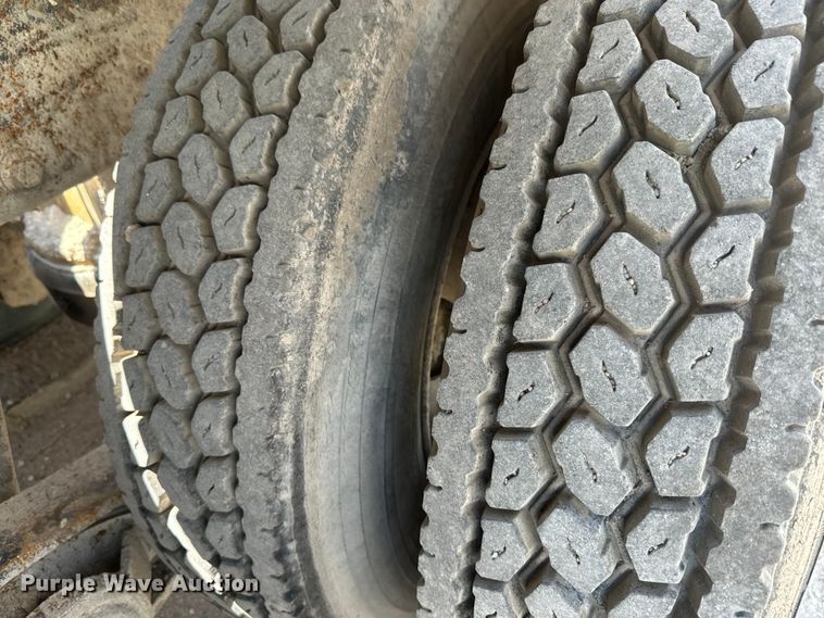 image for item DN3243 1998 Mack ready mix truck cab and chassis