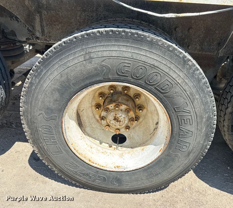 image for item DN3243 1998 Mack ready mix truck cab and chassis