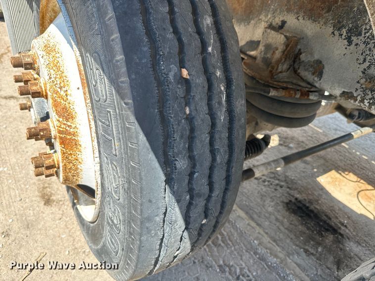 image for item DN3243 1998 Mack ready mix truck cab and chassis