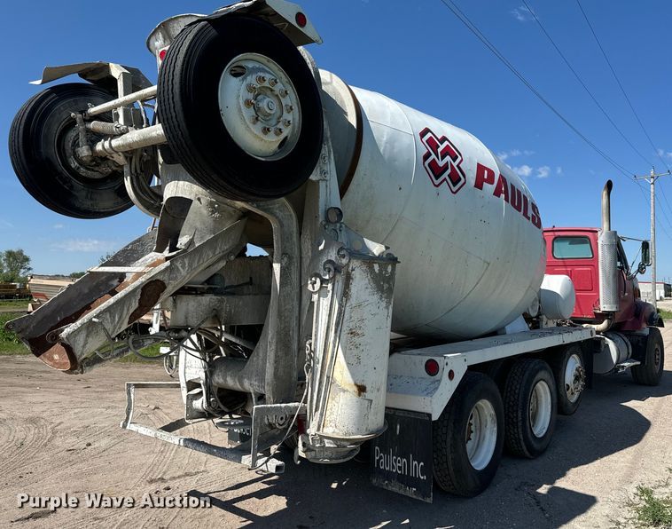 image for item DN3244 1999 Sterling L9511 ready mix truck