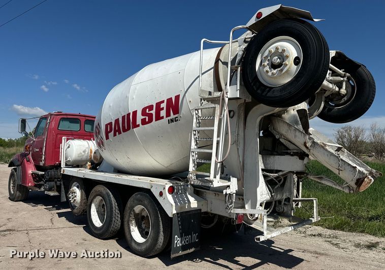 image for item DN3244 1999 Sterling L9511 ready mix truck